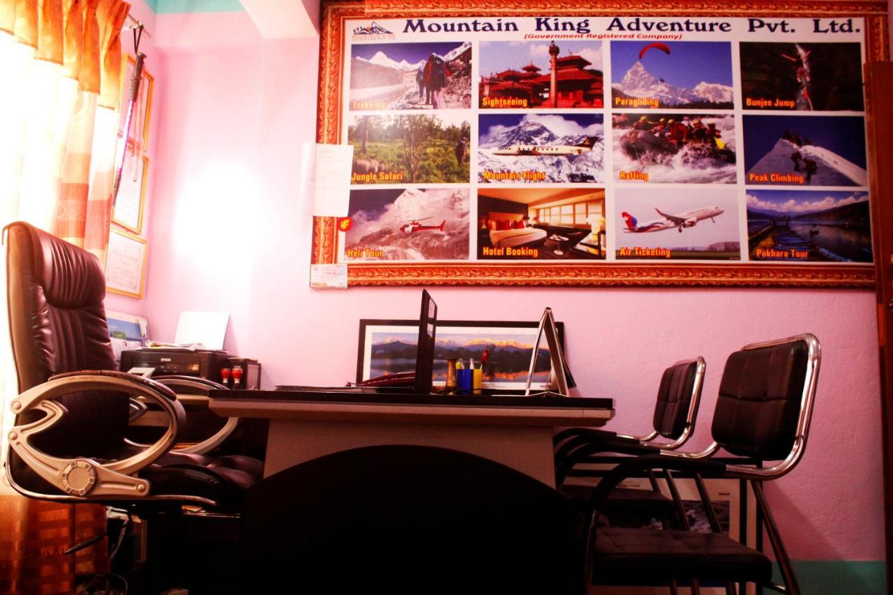 Mountain Backpackers Hostel Катманду Экстерьер фото